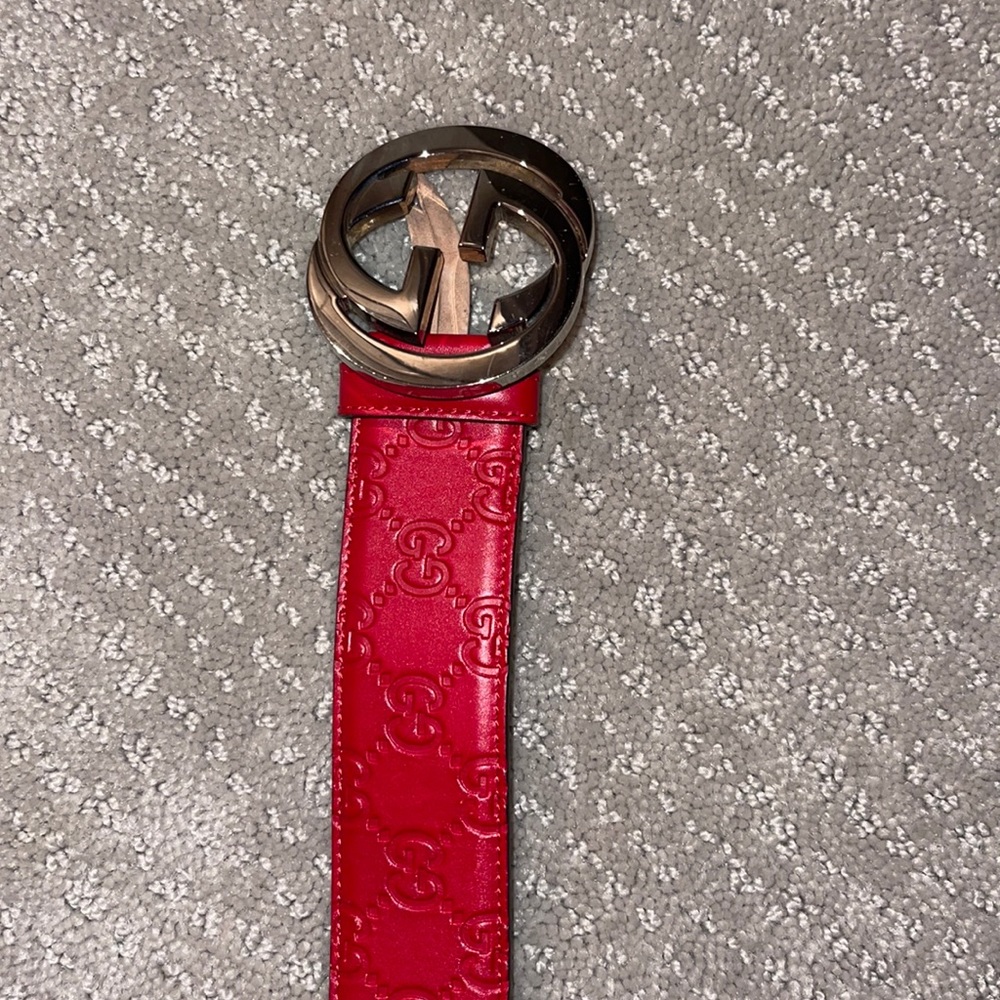 Worn once brand new men’s red Gucci belt
